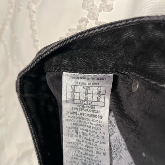 GUESS Black Distressed Jeans - Picture 4 of 4